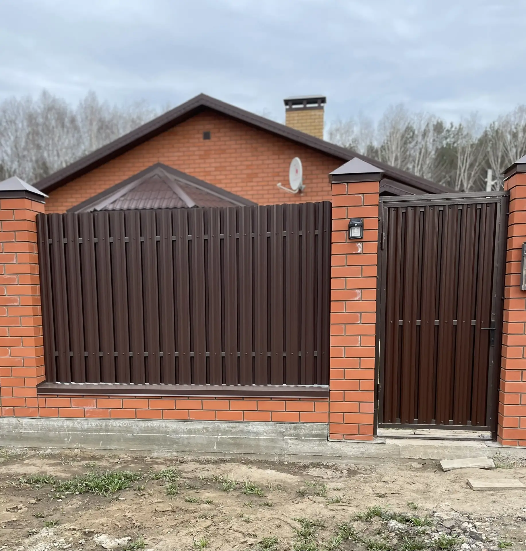 Монтаж забора